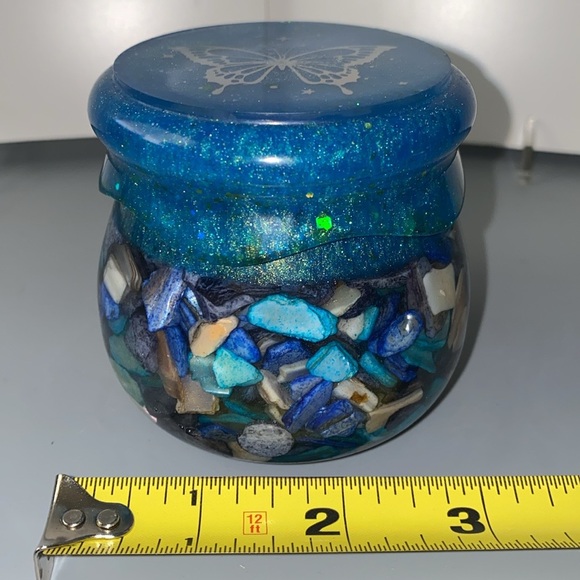 Resin Jar / Container - Picture 5 of 6